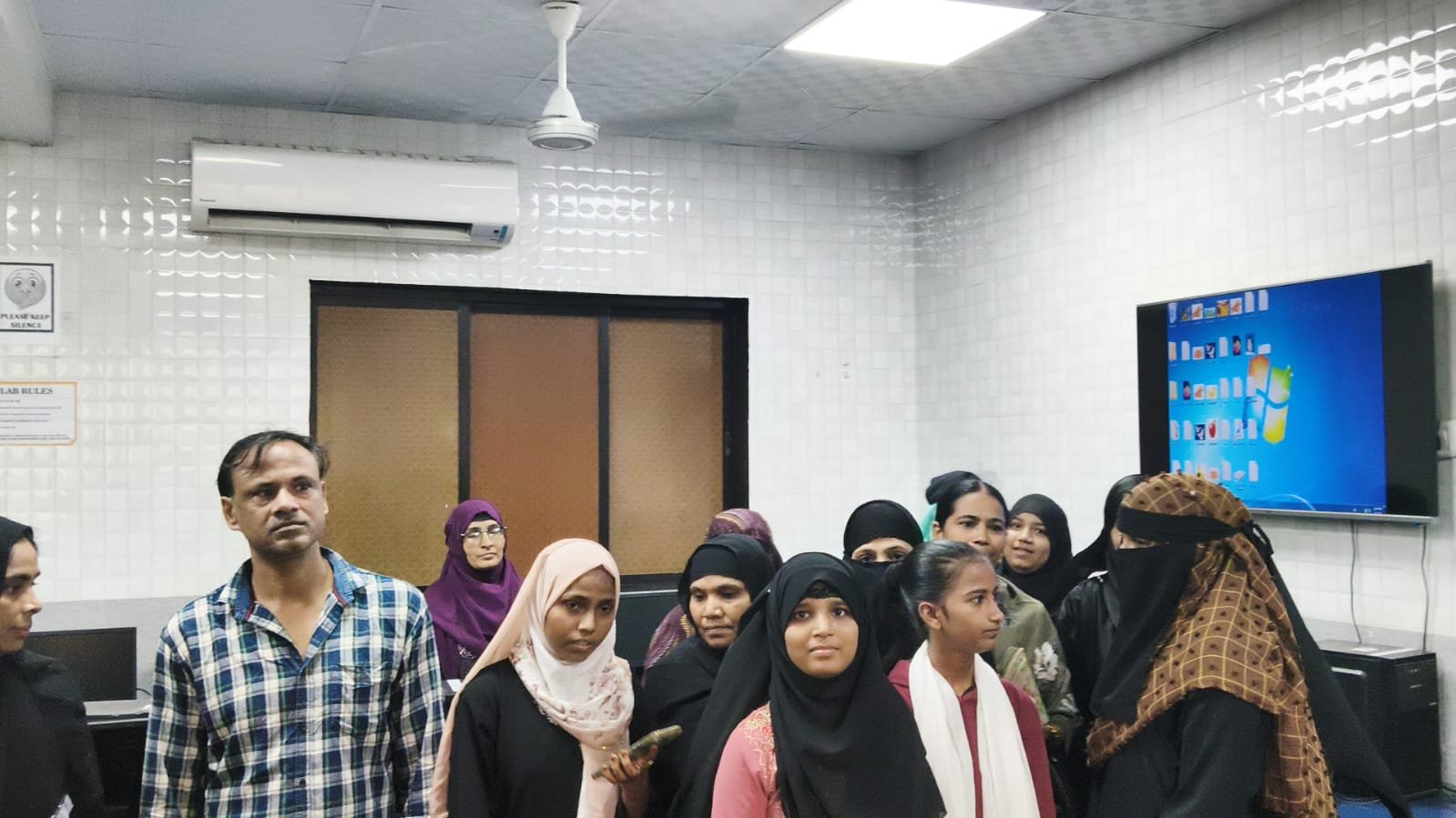Parents Visiting College Facilities